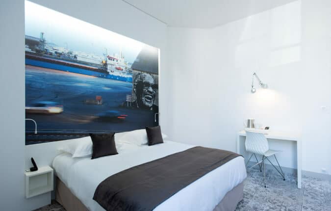 Réservez une chambre de notre hôtel à La Rochelle
